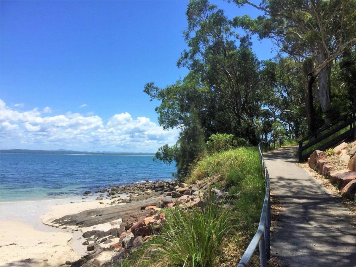 Dutchie'S Sand & Sea Beach House - Easy Walk To The Beach Nelson Bay Dış mekan fotoğraf